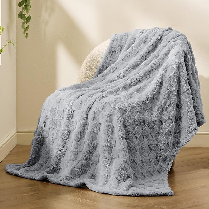 Bedsure GentleSoft Silver Grey Throw Blanket for Couch - Checkered Fleece Blankets Gifts for Women Men Girls, Cute Soft Cozy Throw for Bedroom Home Decor Gifts, 50x60 Inches