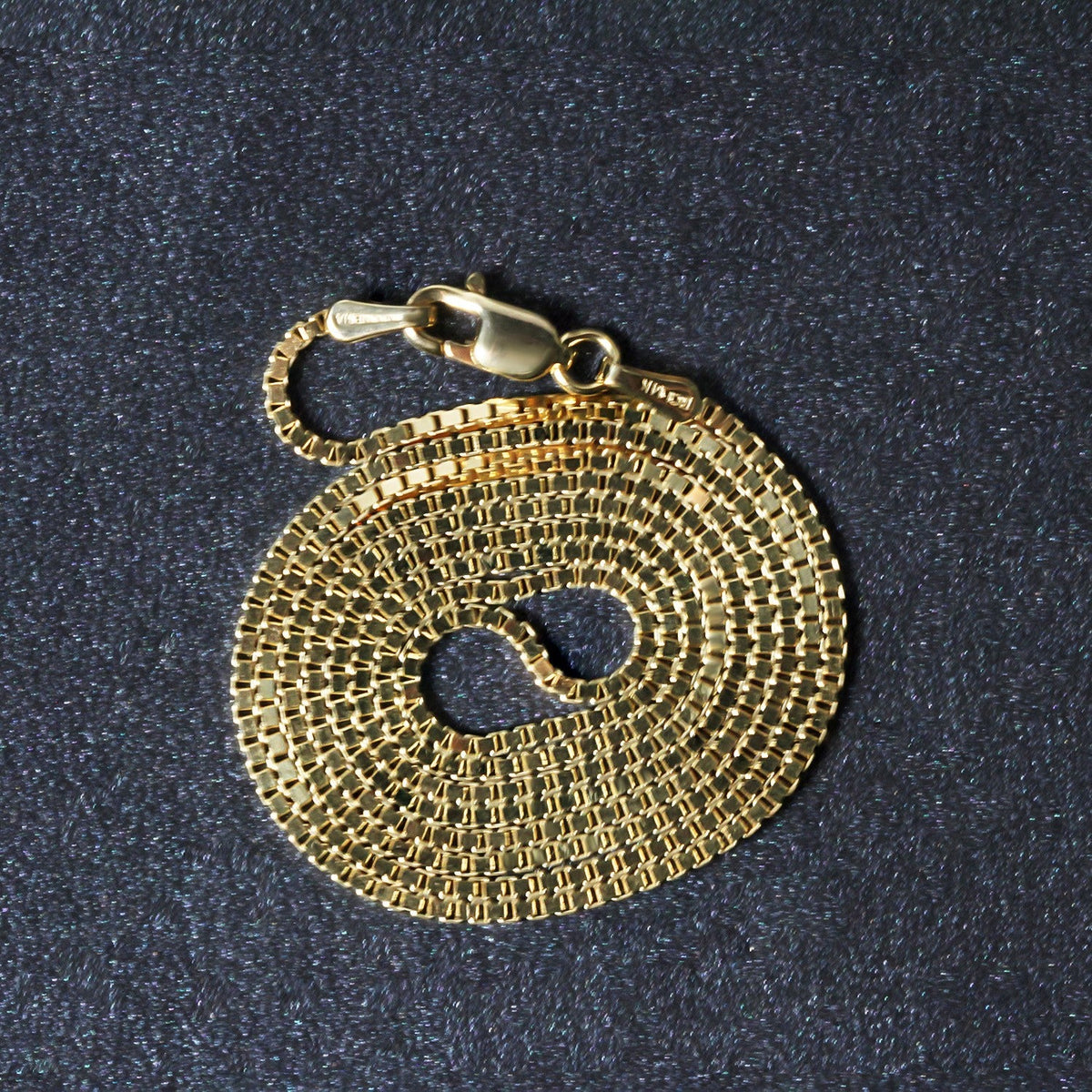 Chaîne maille forçat classique or jaune 14 carats 1,1 mm