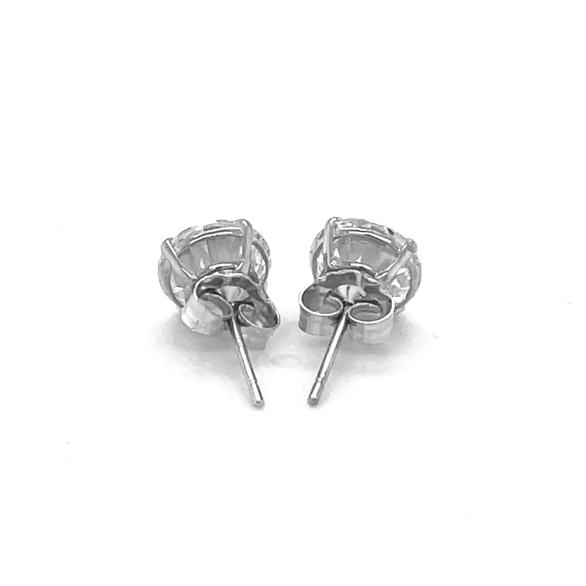 Clous d'oreilles en or blanc 14 carats avec oxydes de zirconium à facettes, couleur blanche