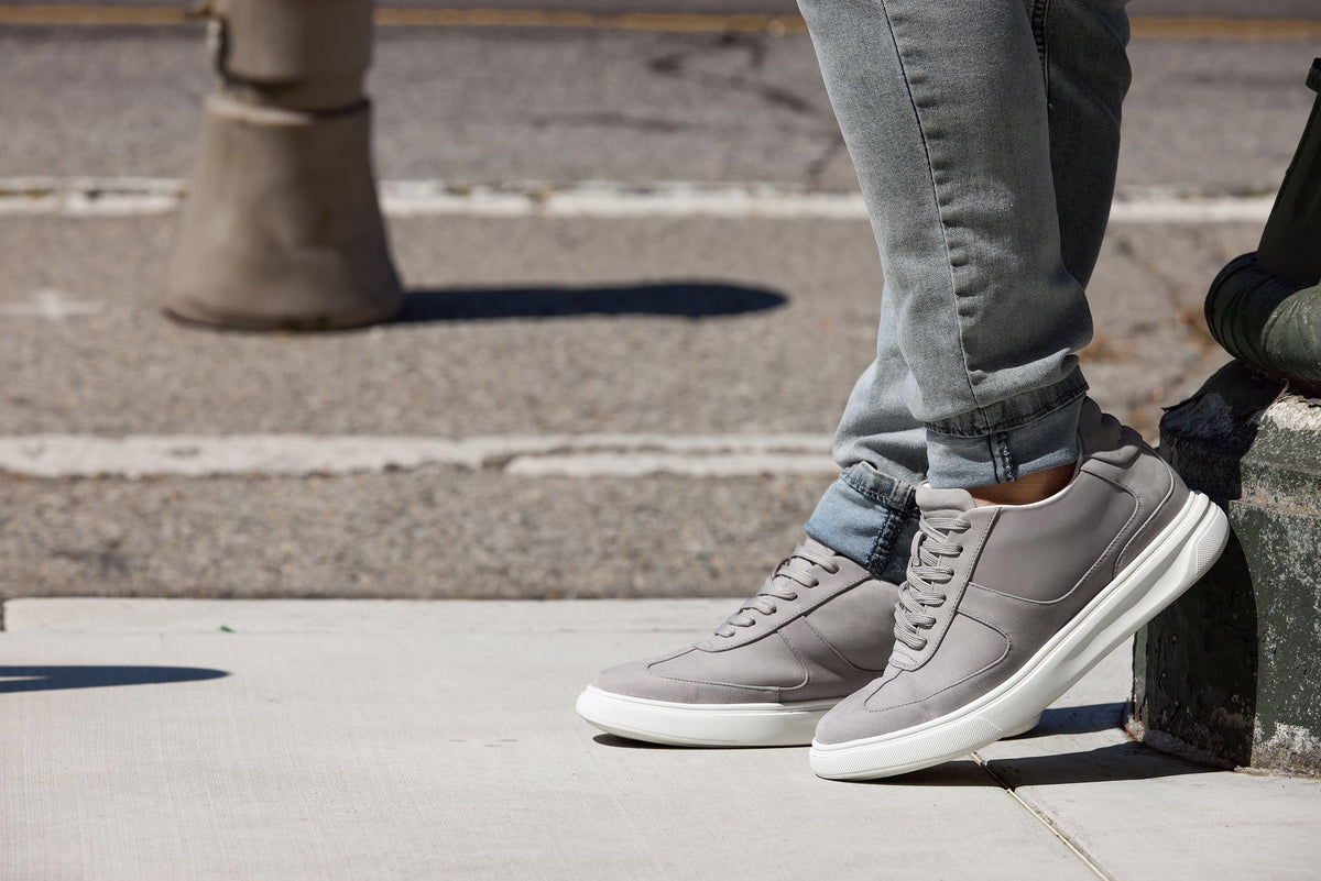 CALTO - J2202 - 2.6 Inches Taller (Grey/White Sole) - Lightweight Nubuck Sneakers