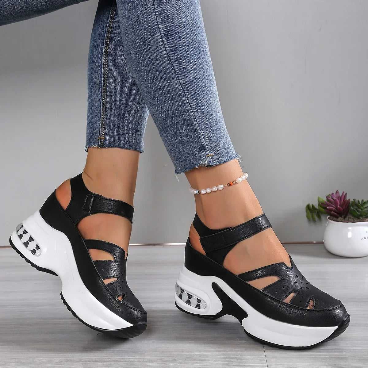 Sandalias de mujer, nuevas, con punta cerrada, para oficina y trabajo, de verano, de color liso, con tacón de cuña, para mujer, nuevas sandalias de alta calidad con hebilla para mujer
