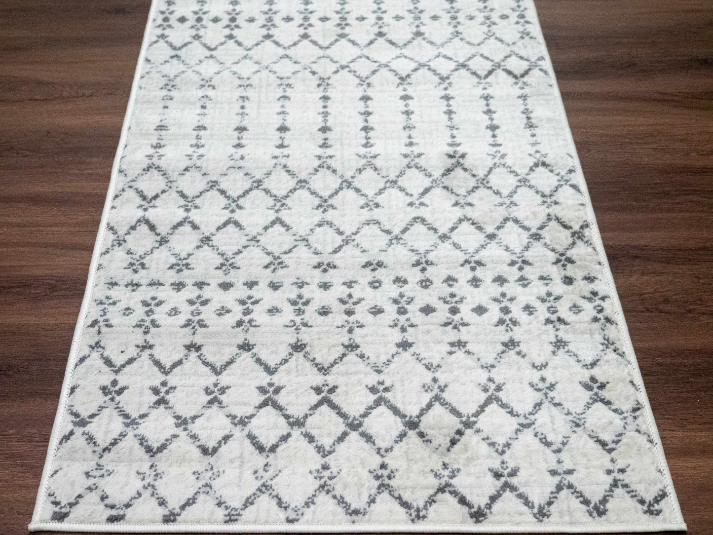 Tigri Aztec 2310 Ivory Rug - Clearance