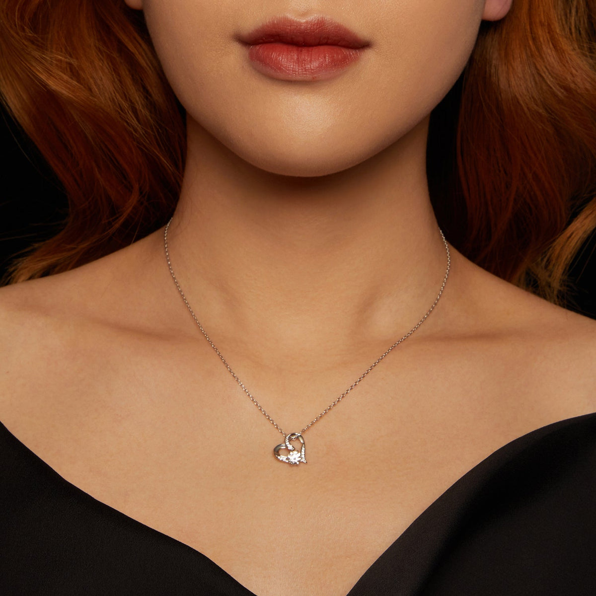 Collier en argent sterling 925 avec pendentif en moissanite et placage or blanc pour femme
