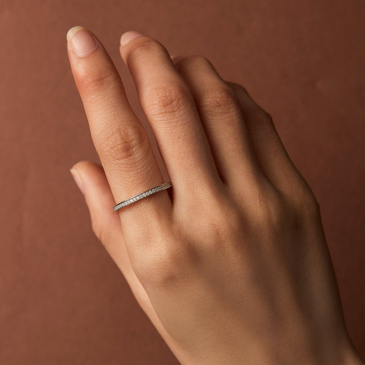 Bague pour femme en argent sterling 925 plaqué platine et moissanite de 1,0 mm, taille 5