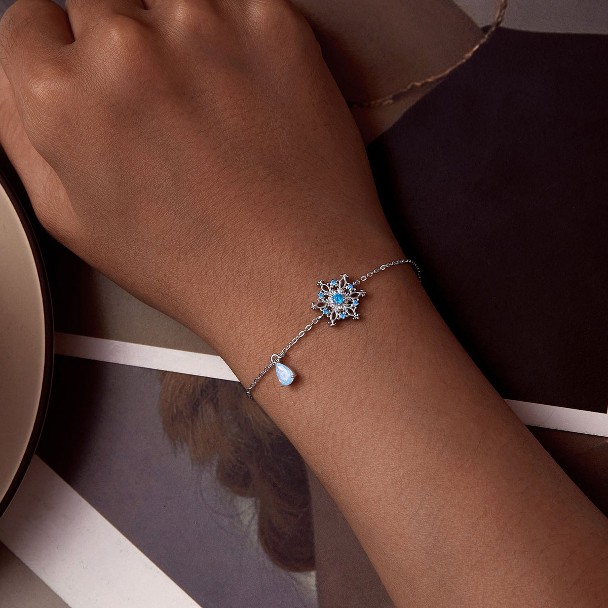 Bracelets pour femmes en argent sterling 925 plaqué platine avec zircone fleur de glace