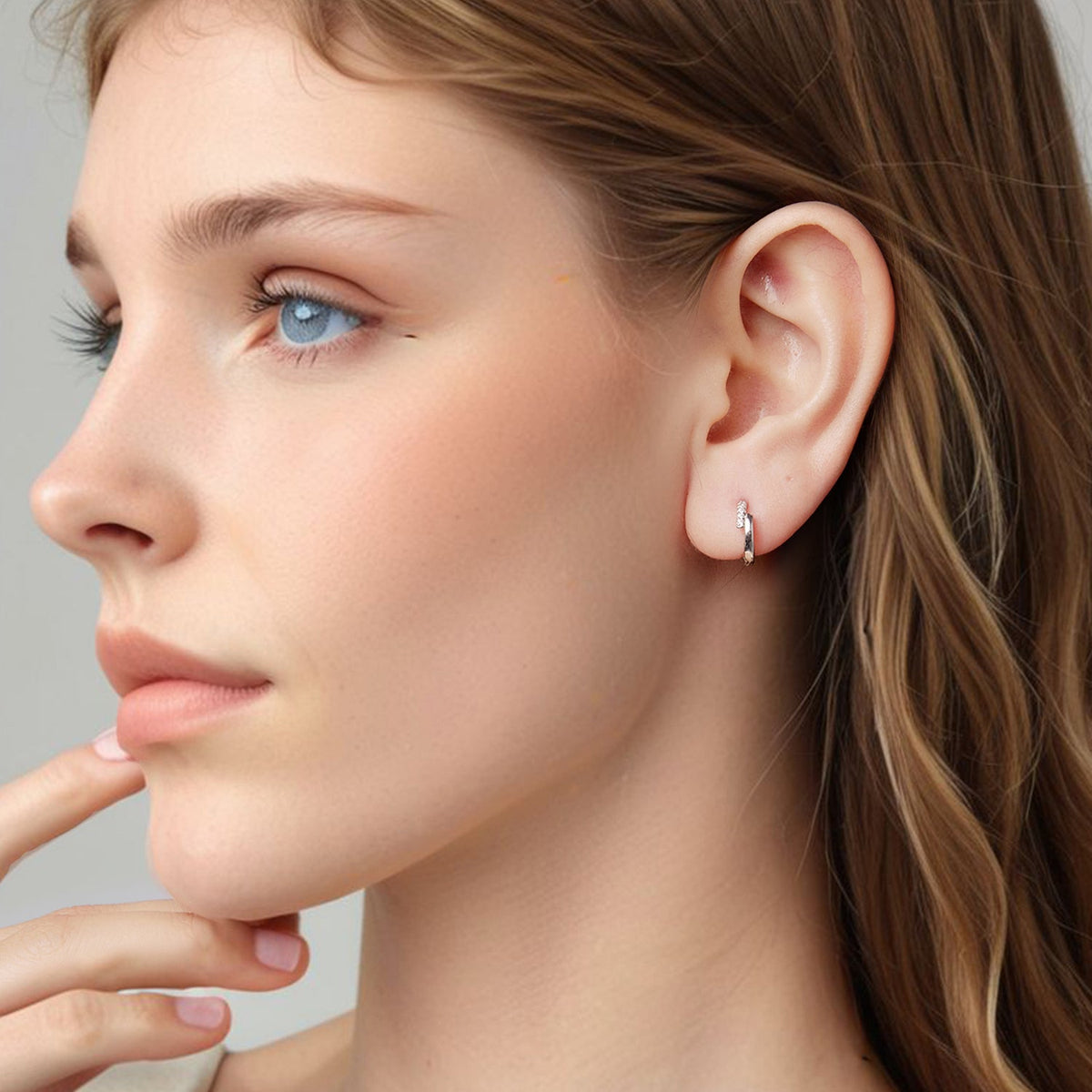 Boucles d'oreilles en argent sterling 925 avec zircons cubiques sertis pavé en or blanc pour femme