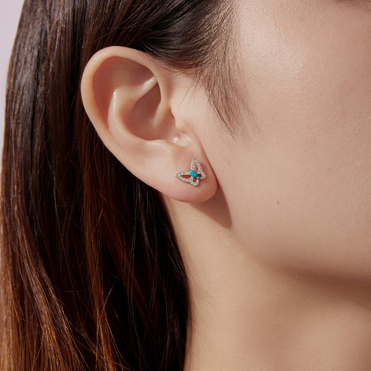 Boucles d'oreilles en argent sterling 925 plaqué or blanc avec turquoise synthétique et oxyde de zirconium