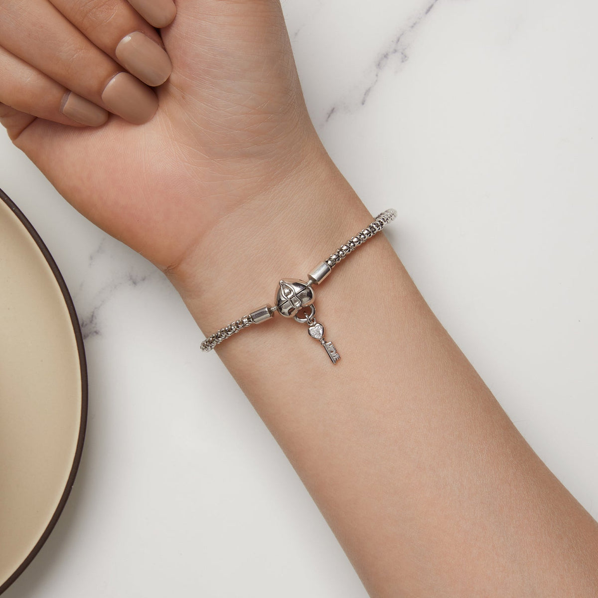 Bracelet femme en argent sterling 925 avec pavé de zircons, taille 17,0