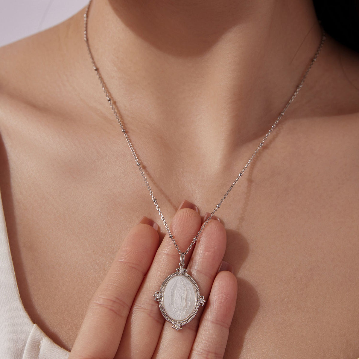 Collier en argent sterling 925 plaqué or blanc, longueur 40+5cm, pendentif CZ et nacre pour femme
