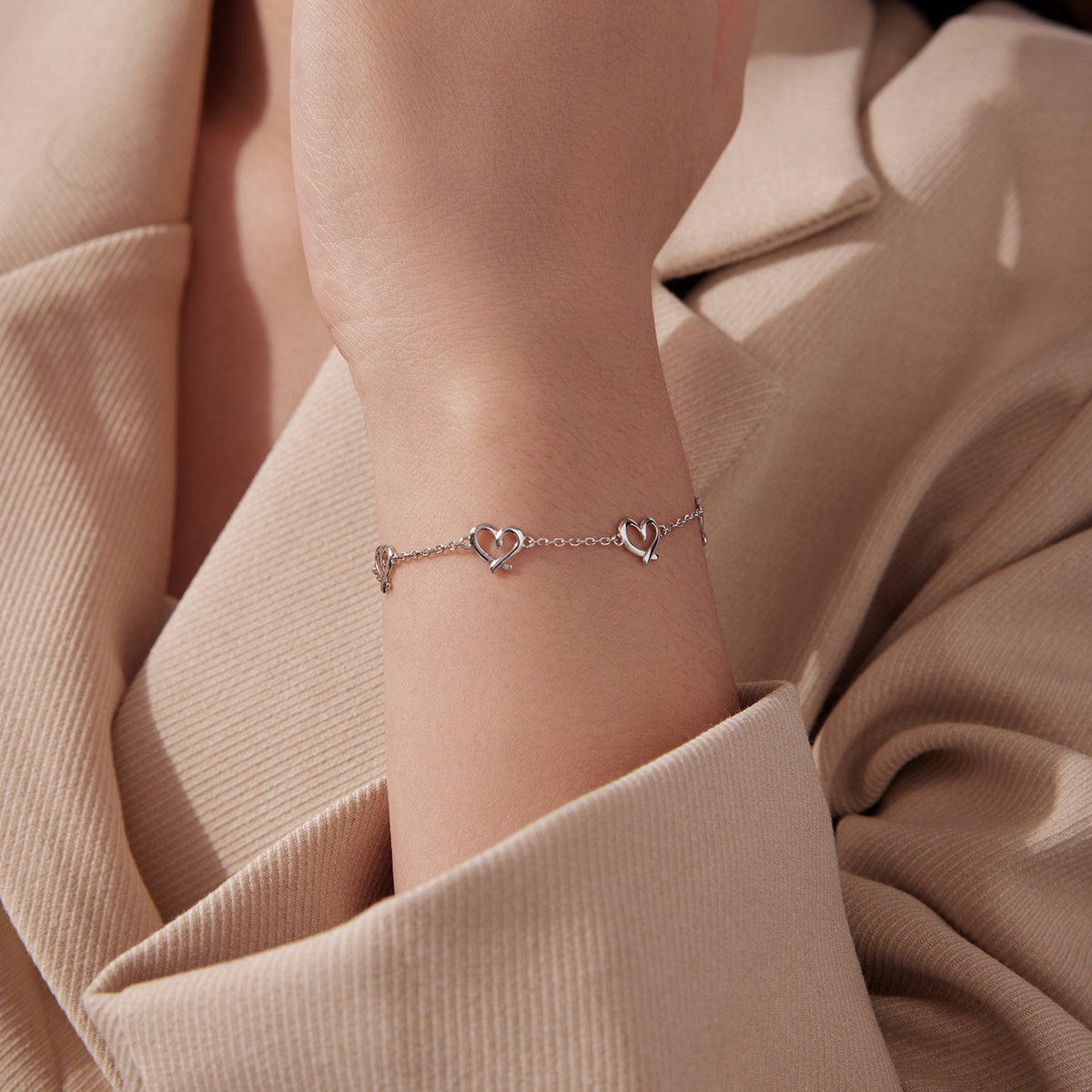 Bracelet en argent sterling 925 plaqué or blanc, 15+6 cm, avec cœur de 0,8 cm, pour femme