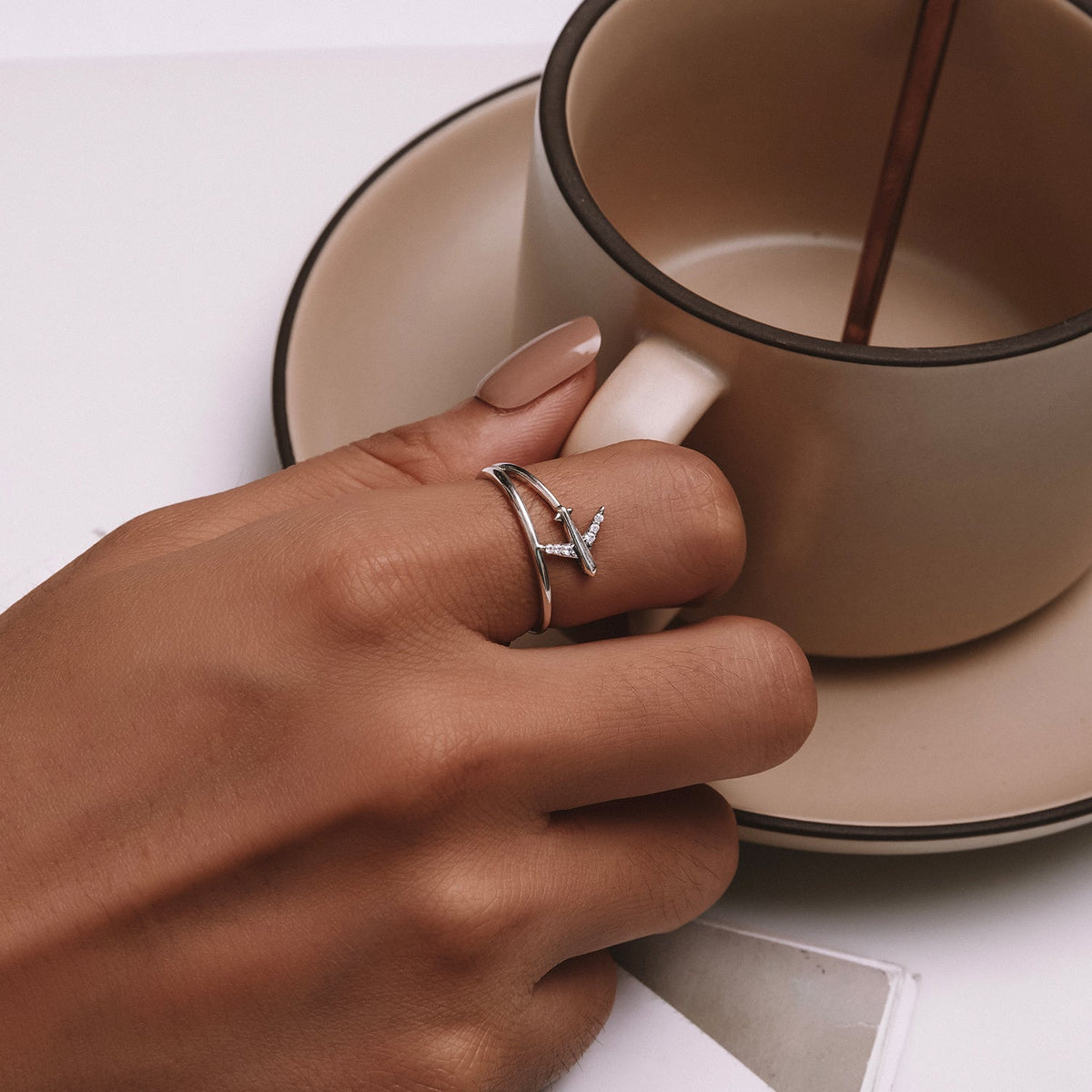 Bague en argent sterling 925 avec pavé de zircons cubiques, taille 6.0, finition oxydée pour femme