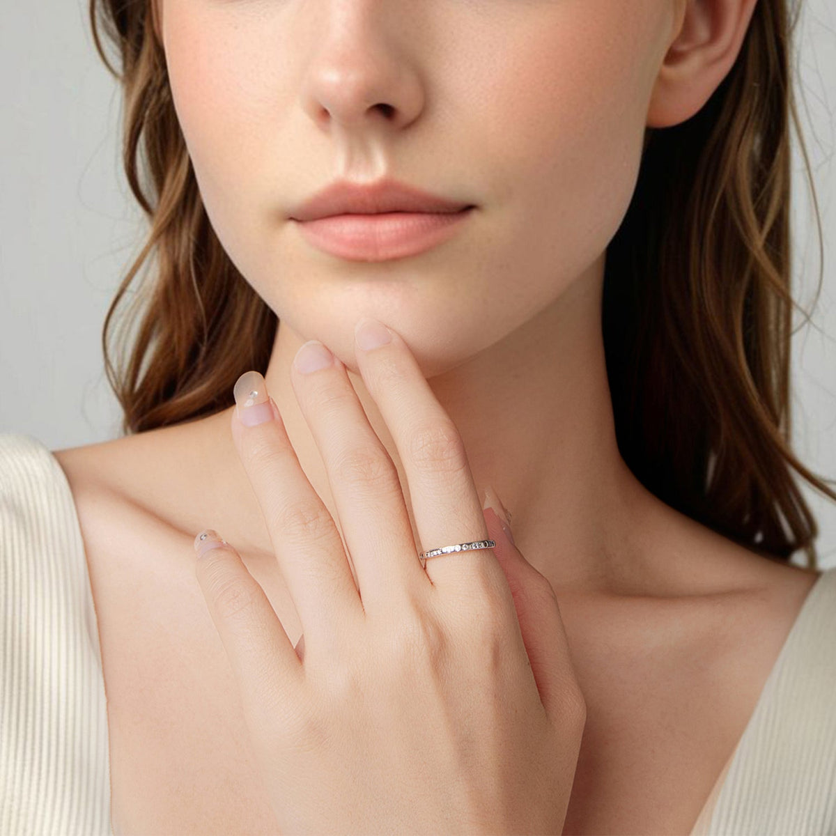Bague pour femme en argent sterling 925 oxydé serti pavé d'oxydes de zirconium de 0,18 cm de large – Taille 6.0