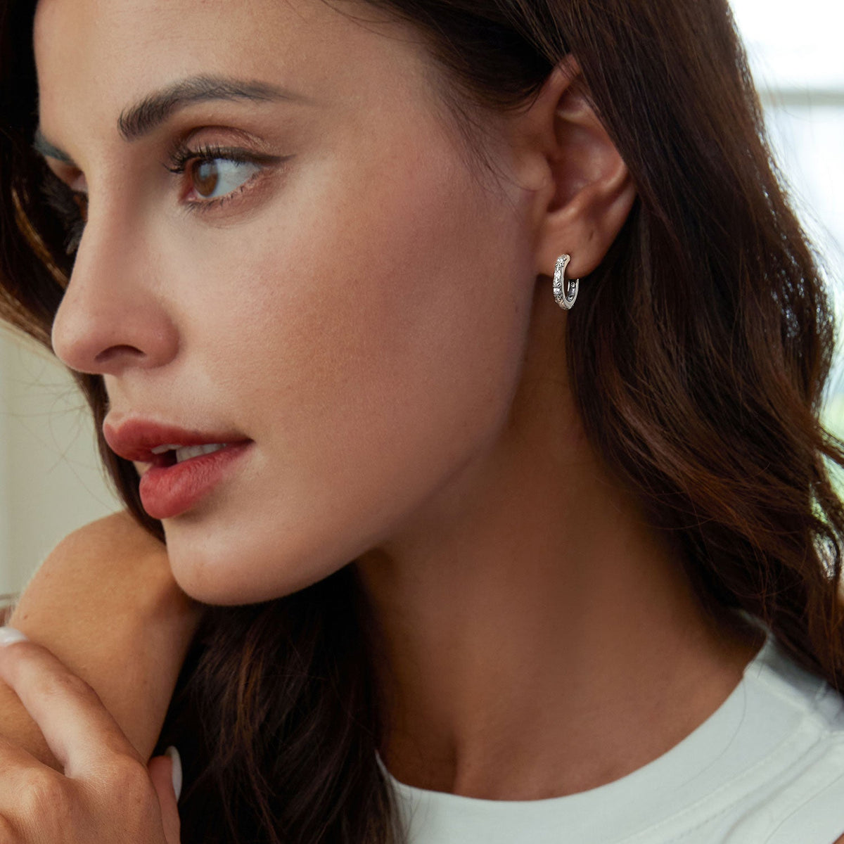 Boucles d'oreilles en argent sterling 925 oxydé serties de pavés de zirconiums pour femme