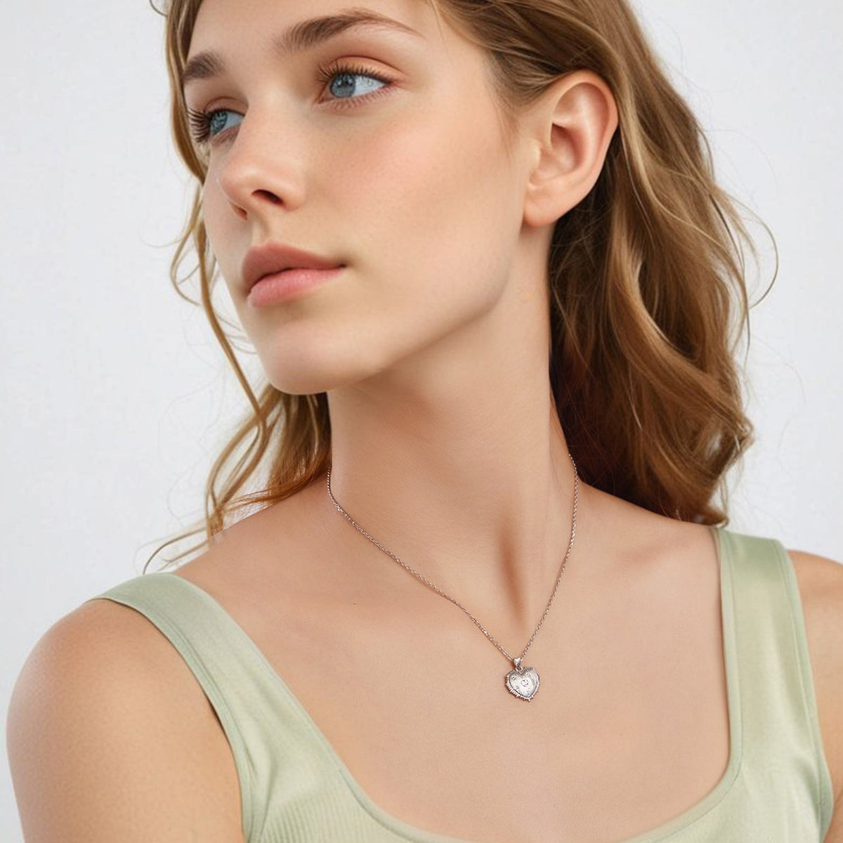 Collier pour femme en argent sterling 925 plaqué or blanc avec pendentif en oxyde de zirconium