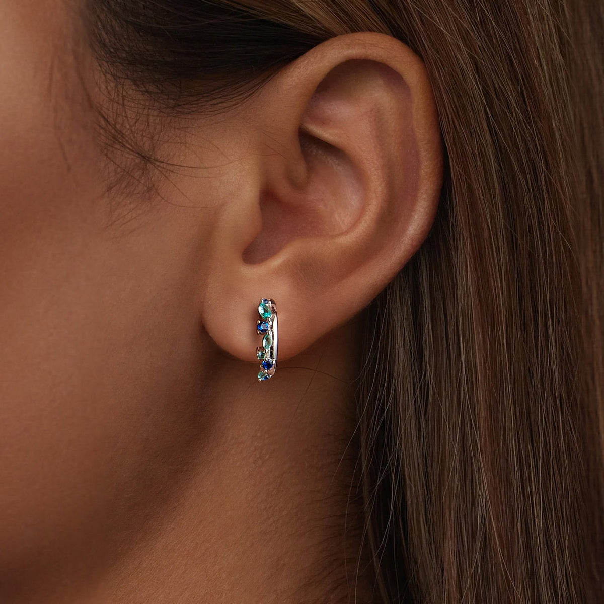 Boucles d'oreilles en argent sterling 925 avec pavage et placage en or blanc pour femmes