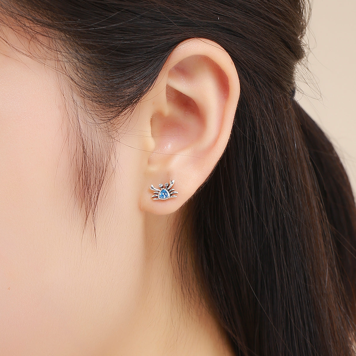 Boucles d'oreilles en argent sterling 925 oxydé serties de zircones cubiques, 0,7 cm x 1 cm, pour femme