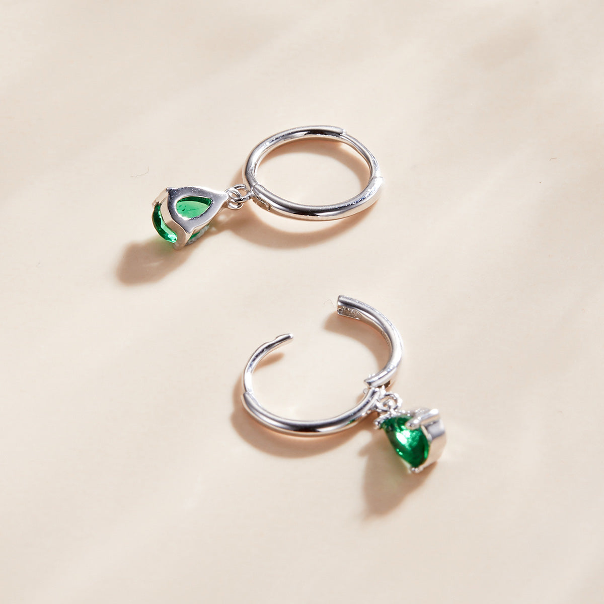 Boucles d'oreilles en argent sterling 925 avec pavé de zirconiums cubiques