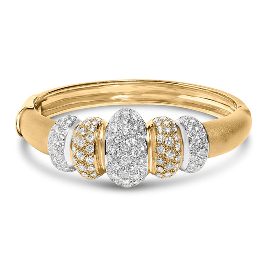 Bracelet jonc bombé échelonné en or 18 carats et diamants de 6,00 carats (couleur G-H, pureté VS2-SI1)