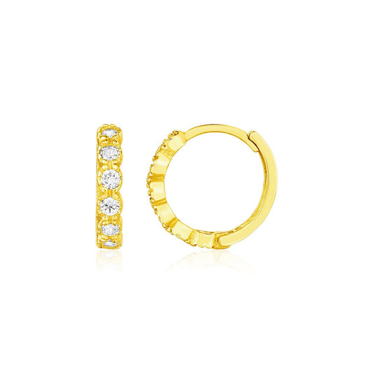 Boucles d'oreilles créoles fines en or jaune 14 carats avec oxydes de zirconium ronds
