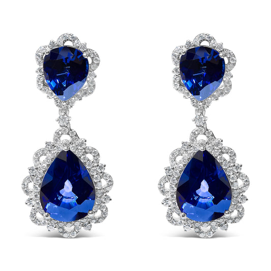 Boucles d'oreilles pendantes en or blanc 18 carats avec saphir bleu et diamants 2,00 carats total (couleur G-H, pureté SI1-SI2)