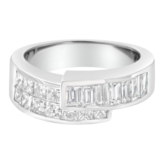 Bague jonc croisée en or blanc 14 carats, diamants princesse et baguettes sertis rail de 2,0 carats total (couleur G-H, pureté SI1-SI2) - Taille de bague 6.5