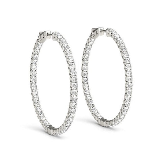 Créoles en or blanc 14 carats avec diamants sertis à griffes communes (2 carats au total)