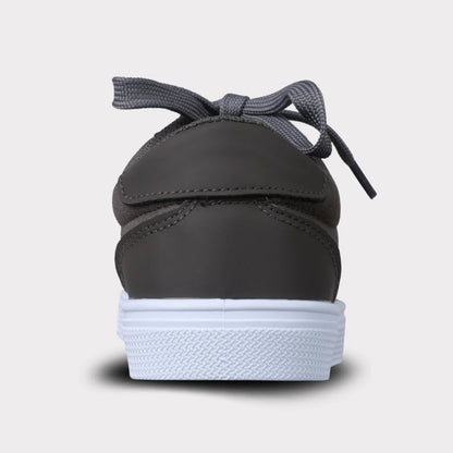 Leo Youth Lace-Up Sneaker