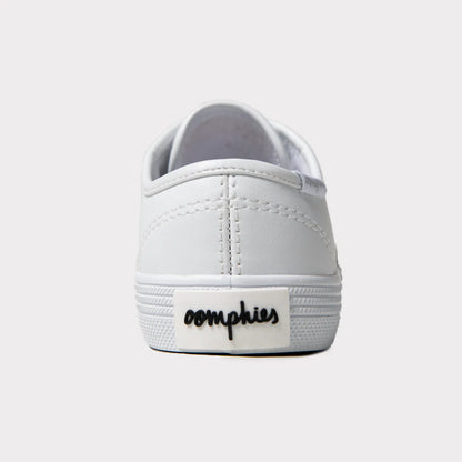 Hadley Girls Lace-Up Shoes