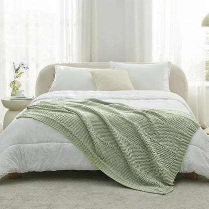 Amélie Home Chenille Knit Throw Blanket for Couch, Chevron Texture Decorative Soft Blanket for Sofa, Bed & Chair, 50"x60", Sage Green