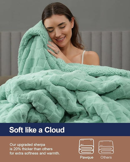 Pawque Super Soft Cozy Throw Blanket Queen Size for Couch Bed, Fluffy Sherpa Fleece Reversible Thick Warm Fuzzy Blanket for All-Season, 3D Checkered Jacquard Decorative Blankets, Sage Green, 90"x90"