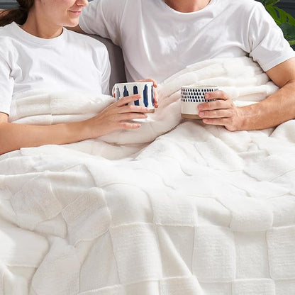 Cozy Bliss Checkered White Large Faux Rabbit Fur Twin Bed Blanket, Soft Fuzzy Fluffy Minky Cream Furry Blankets for Couch, Bed, Adults (60 * 80 Inches Ivory)