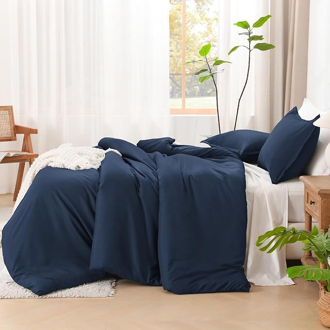 Litanika Navy Blue Oversized King Comforter Set Super King Plus Size, 3 Pieces Lightweight Solid Bedding Comforter Set, All Season Fluffy Bed Set (128x120In Comforter & 2 Pillowcases)
