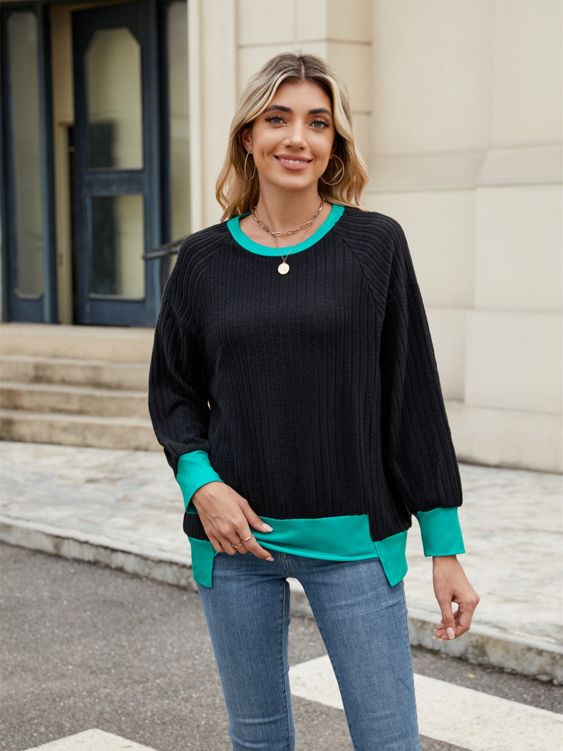 Contrast Trim Round Neck Long Sleeve T-Shirt