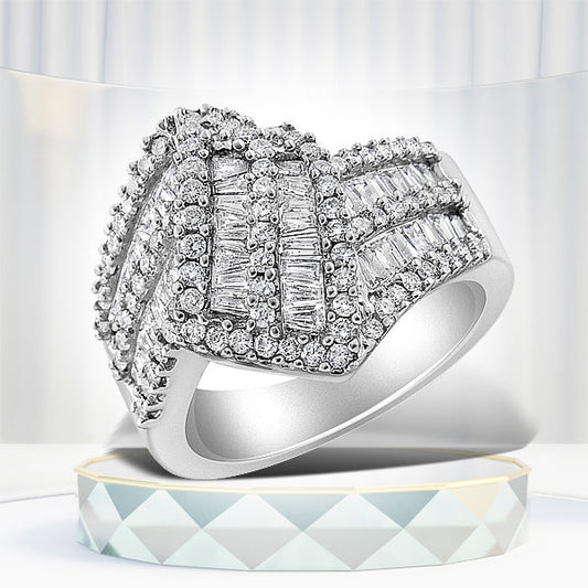 Bague cocktail jonc en or blanc 14 carats avec diamants ronds et baguettes de 1,5 carat au total (couleur H-I, pureté SI1-SI2) – Taille 7