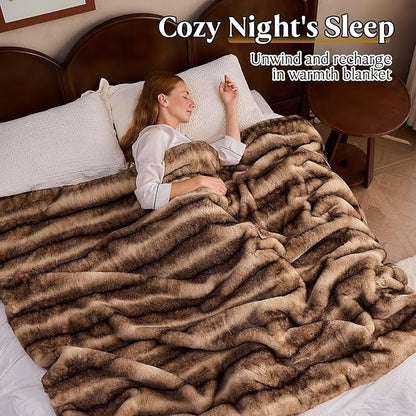Luxury Faux Fur Blanket - Soft Warm Plush Blankets for Couch Sofa Bed, Fluffy Thick Throws for Bedroom, Office, Living Room, Decorative Reversible, Not Easy to shed - 70"x90", Brown