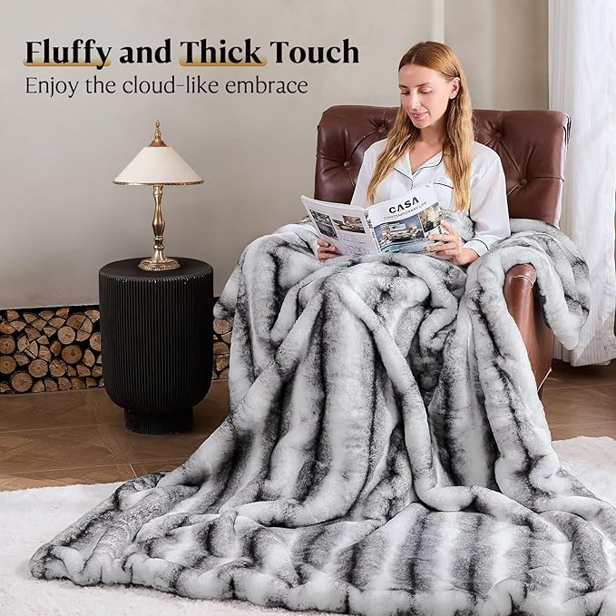 Luxury Faux Fur Blanket - Soft Warm Plush Blankets for Couch Sofa Bed, Fluffy Thick Throws for Bedroom, Office, Living Room, Decorative Reversible, Not Easy to shed- 50"x60", Black/White