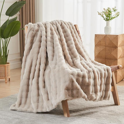 NEWCOSPLAY Faux Fur King Blanket Linen Bubble Blanket Thick Warm Soft for Couch Sofa Bed 550GSM (Linen, King(90"x110"))