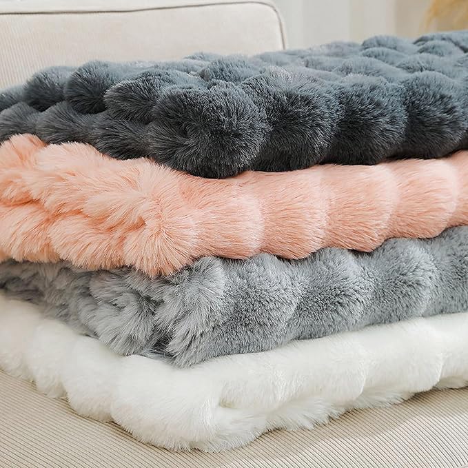UKELER White Plush Furry Throw Blanket Super Soft Cozy Warm Blanket for Bed, Couch, Sofa, Office, Camping Shaggy Faux Fur Blanket Gift for Women, Men 50''x60''