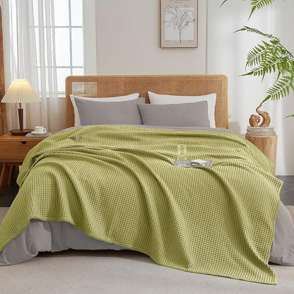 PHF Ultra Soft Waffle Weave Blanket King Size 104"x 90"- Washed Lightweight Breathable Cozy Woven Blanket for Bed - Aesthetic Decor for Couch Bedding Sofa Home Car - Olive Green
