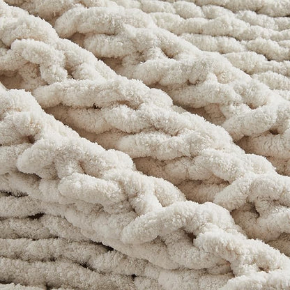 Carriediosa Chunky Knit Throw Blanket 60" X 80" Twin, 100% Hand Made Large Chenille Loop Yarn Soft Fluffy Throws for Couch Sofa Bed, Big Crochet Cozy Heavy Thick Cable Woven Blankets, Cream White