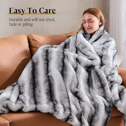 Luxury Faux Fur Blanket - Soft Warm Plush Blankets for Couch Sofa Bed, Fluffy Thick Throws for Bedroom, Office, Living Room, Decorative Reversible, Not Easy to shed- 50"x60", Black/White