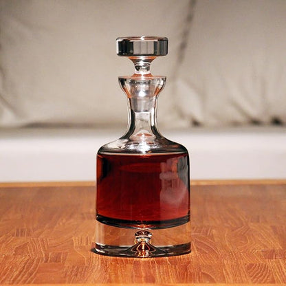 Ravenscroft Crystal | Elegant European-Made Hand-Blown Taylor Decanter w/Stopper | 100% Lead-Free Crystalline | 35 FL Oz | Gift-Boxed