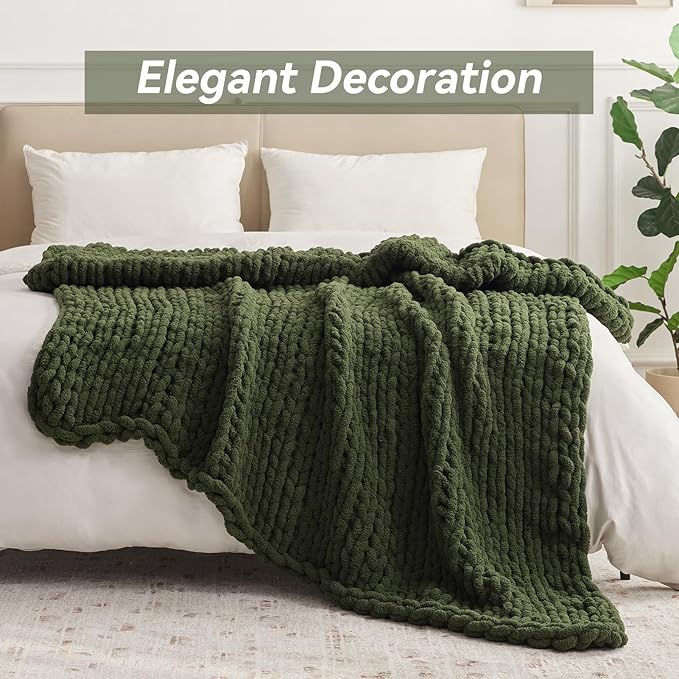 Chunky Knit Throw Blanket, 30''*40'' Knitted Throw Chenille Yarn for Bed Couch, Handmade Green Crochet Big Thick Blanket, Machine Washable Cute Comfy Blanket for Home Decor