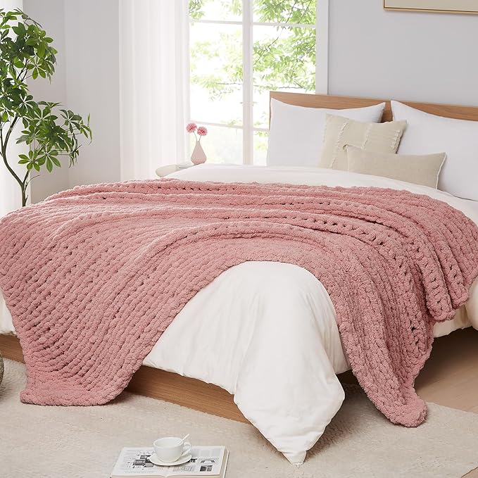 L'AGRATY Chunky Knit Blanket Throw: 72''x84'' Chenille Chunky Knitted Throw Blanket for Bed Couch - Handmade Thick Big Cable Knit Blanket - Large Chunky Crochet Blanket for Home Decor(Rose Pink)