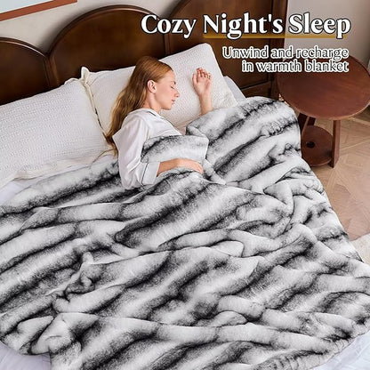 Luxury Faux Fur Blanket - Soft Warm Plush Blankets for Couch Sofa Bed, Fluffy Thick Throws for Bedroom, Office, Living Room, Decorative Reversible, Not Easy to shed- 50"x60", Black/White