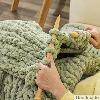 WESHIONGOO Chunky Knit Blanket Throw 40"×40" Knit Throw Blanket for Couch Bed Throw Blanket with Jumbo Chenille Yarn Thick 100% Handmade (Sage Green)