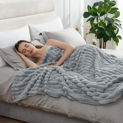Amélie Home Faux Fur Throw Blanket for Couch, Cozy Fuzzy Fluffy Fur Luxurious Soft Striped Plush Gift Blankets for Family Sofa Chair Bed Living Room Bedroom, 60"x80", Light Grey