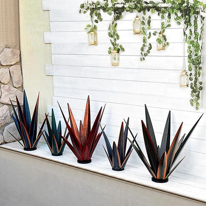 Large Tequila Rustic Sculpture, Rustic Metal Agave Plants for Outdoor, Metal Agave Garden Yard Statue, Outdoor Lawn Ornaments Yard Stakes (Rusty - L (W/Solar Light))