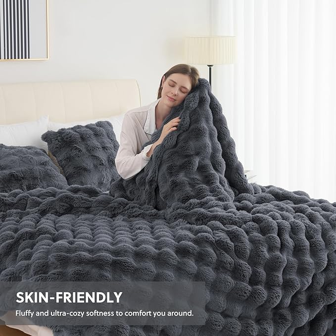 Cozy Faux Fur Throw Blanket for Couch Warm Fuzzy Throw Blanket, Soft Plush Thick Bubble Blankets for Bedroom and Living Room, Furry Luxury Blanket, 50 x 60, Grey