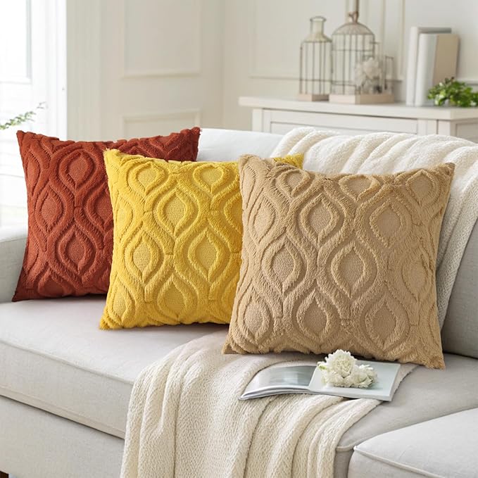 decorUhome Throw Pillow Covers 18x18 Inch Set of 2, Soft Plush Decorative Faux Fur Light Brown Solid Couch Pillow Covers, Accent Farmhouse Neutral Square Euro Pillow Cases for Sofa Bed Living Room